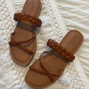 Universal Thread Tan Braided Sandals